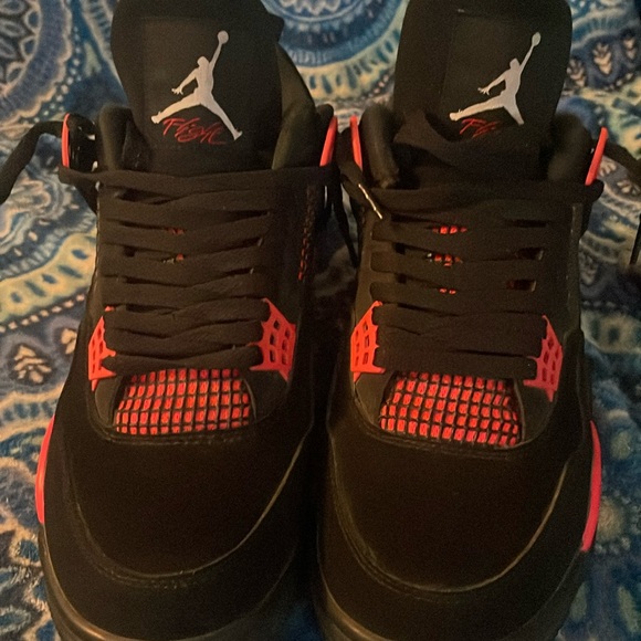I bought them new and they didn’t fit my son I though I’d sell them